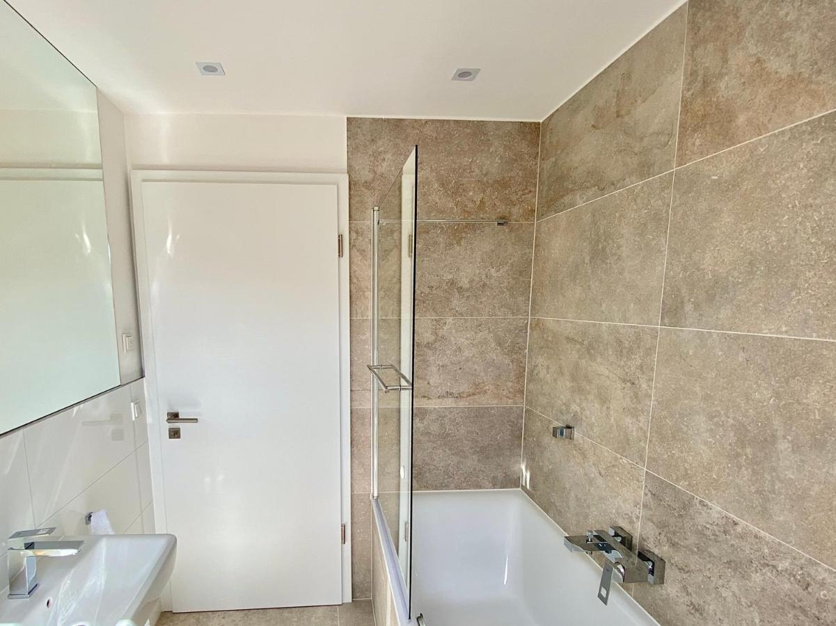 Apartments Bei Playmobil 2,130 M2,24H Self Check-In,Free Parking Zirndorf Buitenkant foto