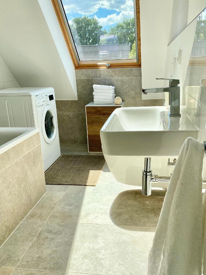 Apartments Bei Playmobil 2,130 M2,24H Self Check-In,Free Parking Zirndorf Buitenkant foto