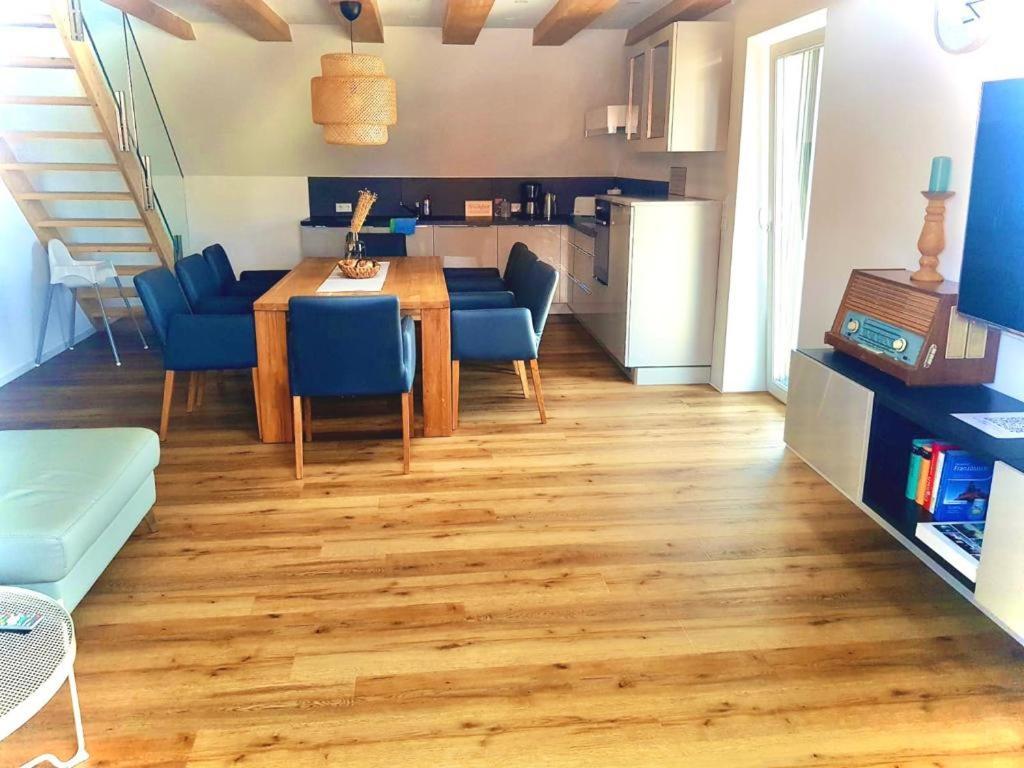 Apartments Bei Playmobil 2,130 M2,24H Self Check-In,Free Parking Zirndorf Buitenkant foto