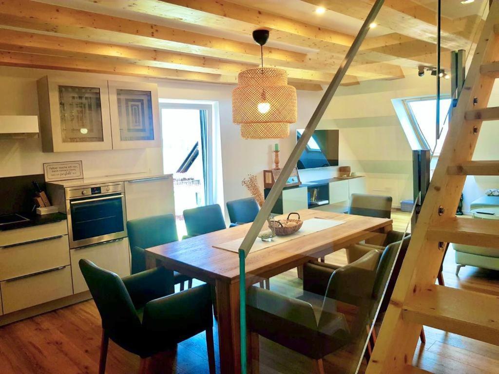 Apartments Bei Playmobil 2,130 M2,24H Self Check-In,Free Parking Zirndorf Buitenkant foto