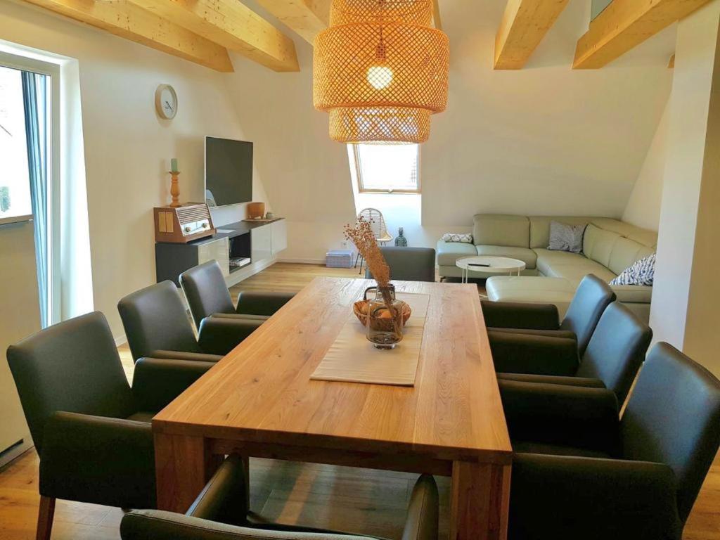 Apartments Bei Playmobil 2,130 M2,24H Self Check-In,Free Parking Zirndorf Buitenkant foto