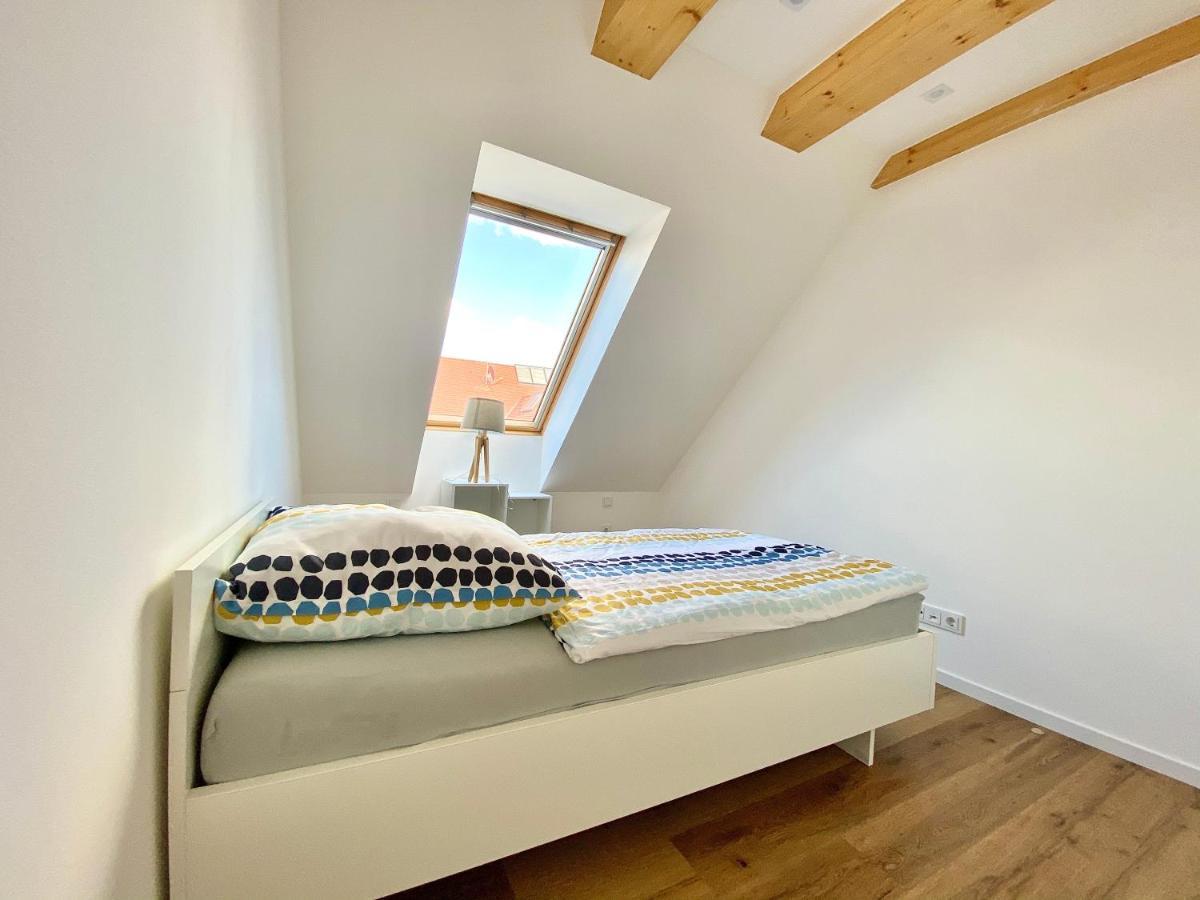 Apartments Bei Playmobil 2,130 M2,24H Self Check-In,Free Parking Zirndorf Buitenkant foto