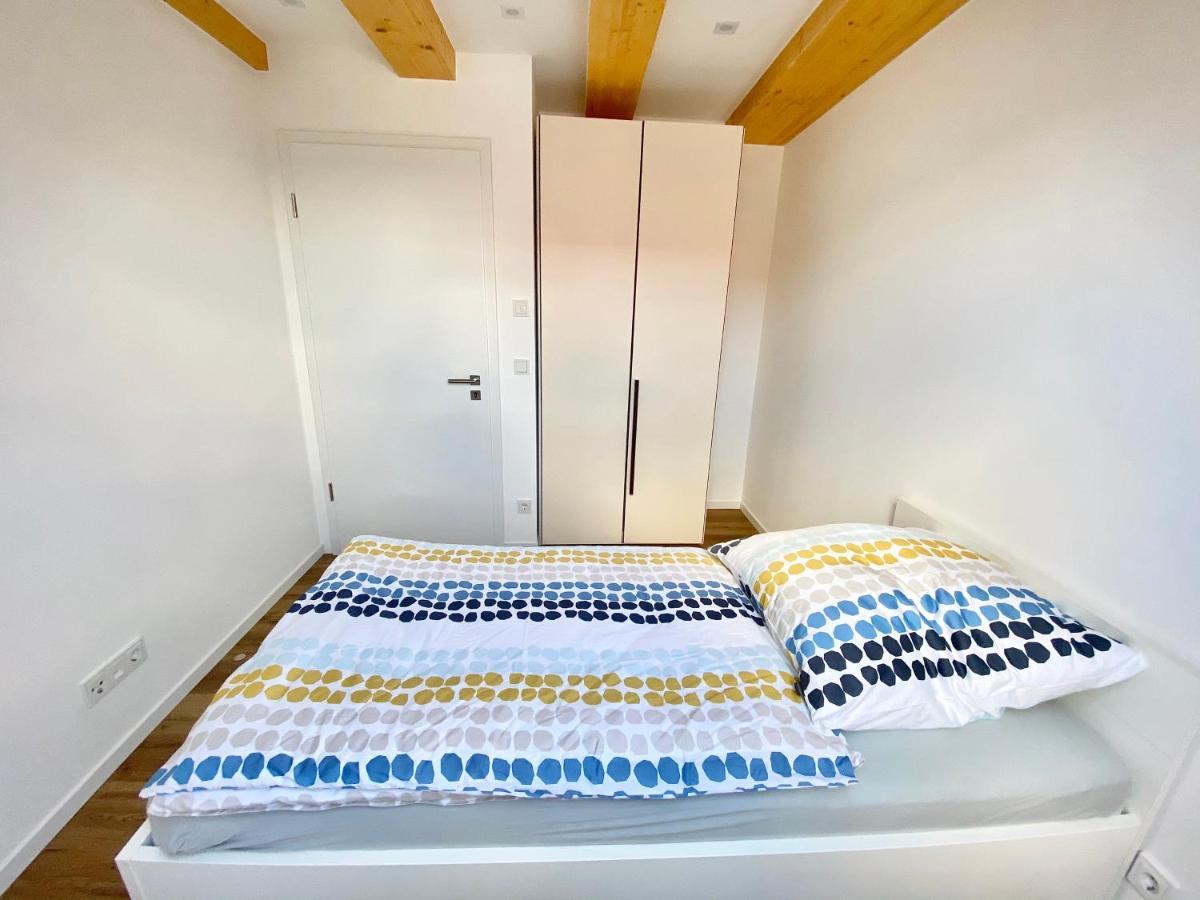 Apartments Bei Playmobil 2,130 M2,24H Self Check-In,Free Parking Zirndorf Buitenkant foto